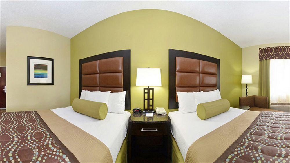 Spark By Hilton Carolina Rd Hotel