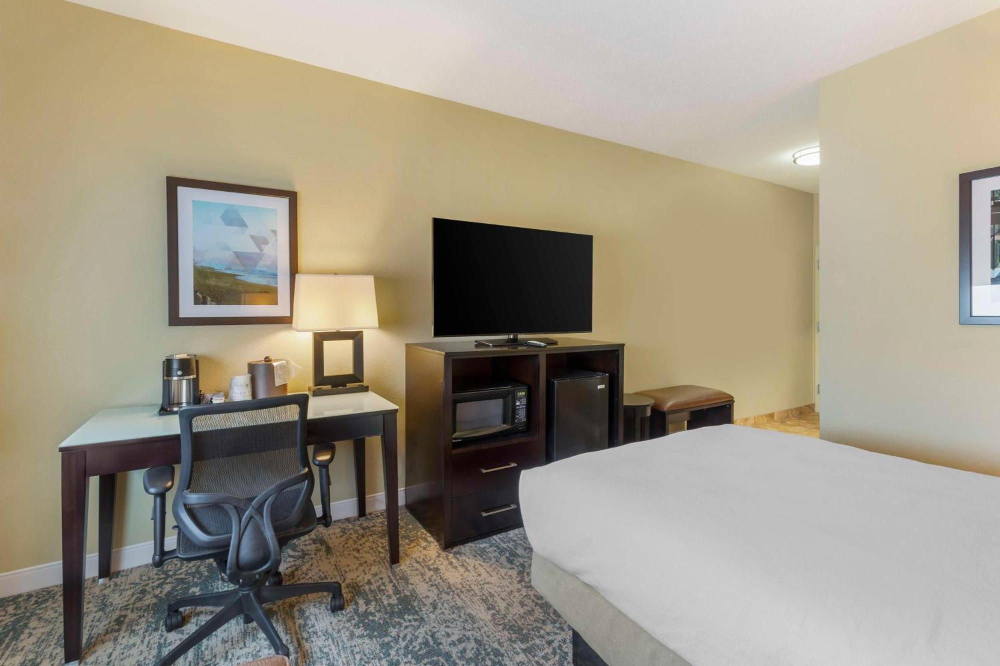Spark By Hilton Carolina Rd 3*