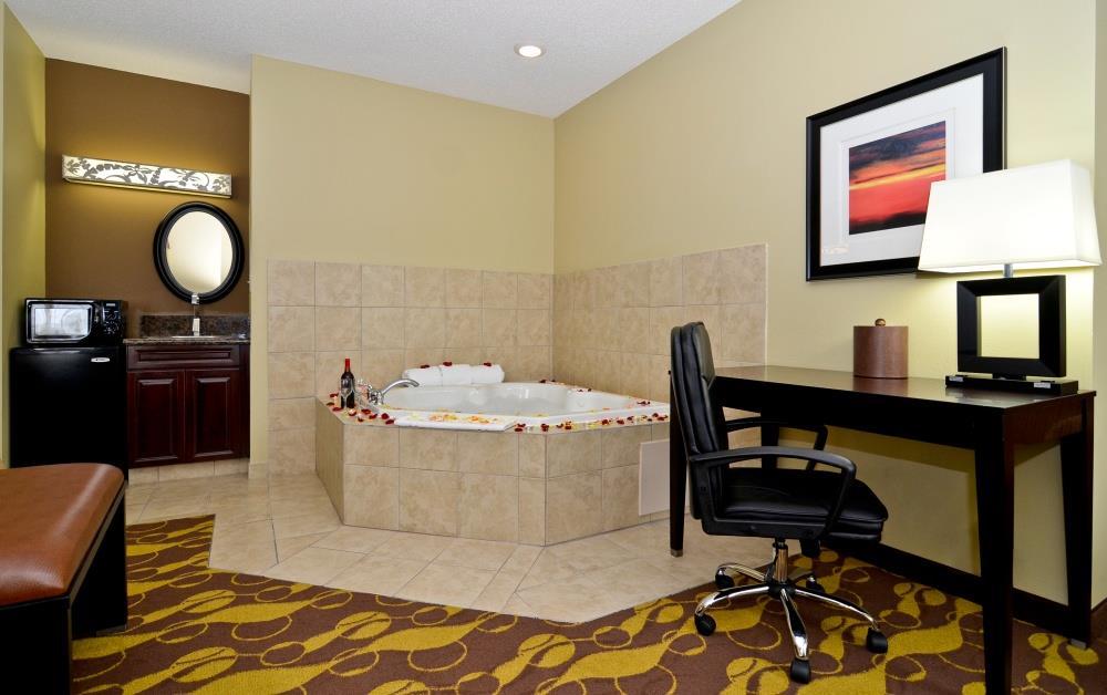 Hotel Spark By Hilton Carolina Rd