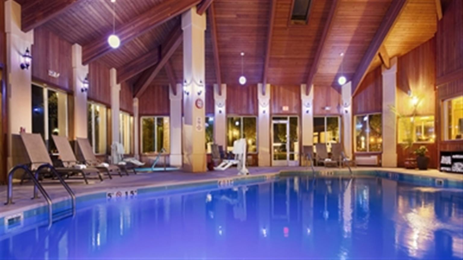 Hotel Spark By Hilton Carolina Rd 3*